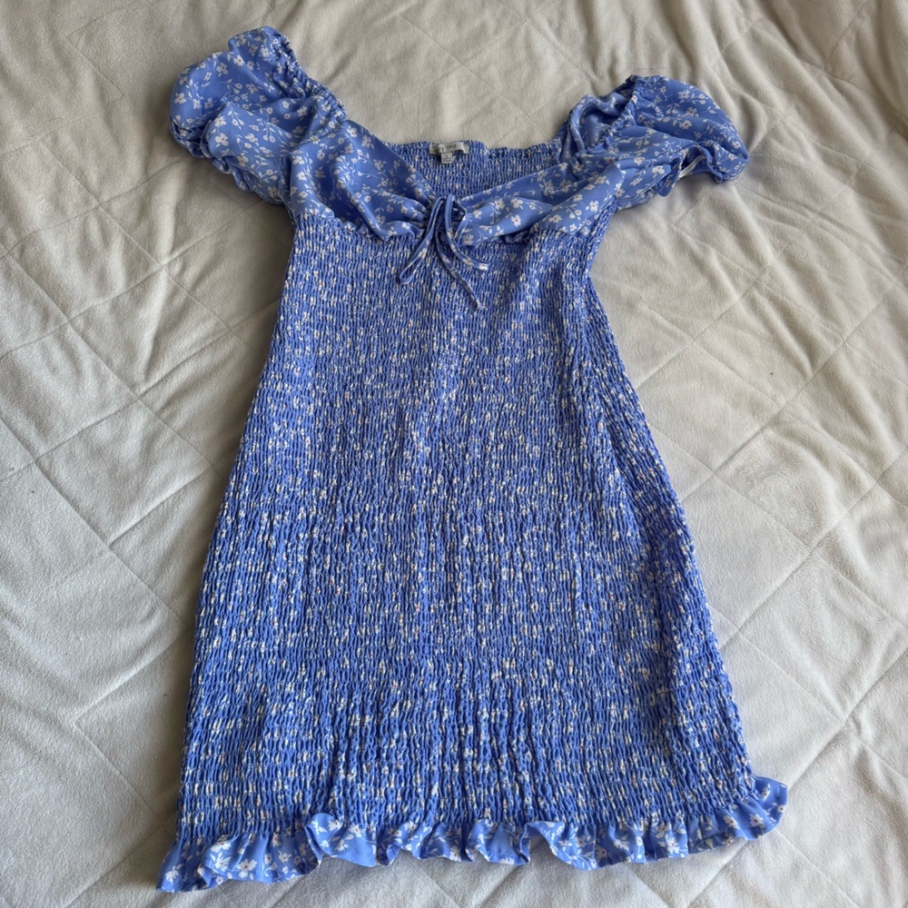 Love Tree blue and white flowers mini dress cap sleeves